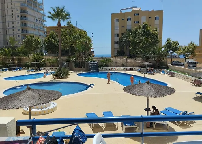 Apartment Oasis: Equipped With Terrace, Pools & Free Amenities