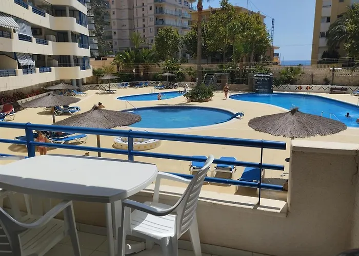 Oasis: Equipped With Terrace, Pools & Free Amenities Apartment *