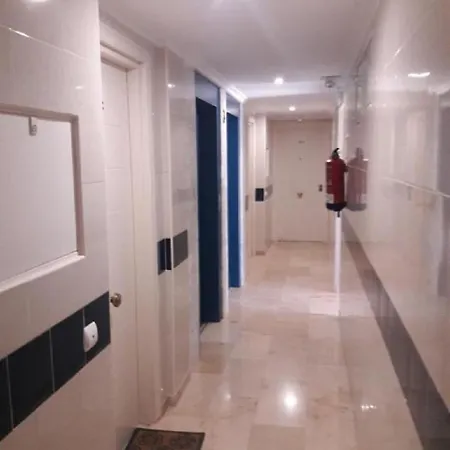 équipé Espagne, 4 Couchages, Terrasse, Piscines, Climatisation, Garage, Wifi Gratuits Appartement