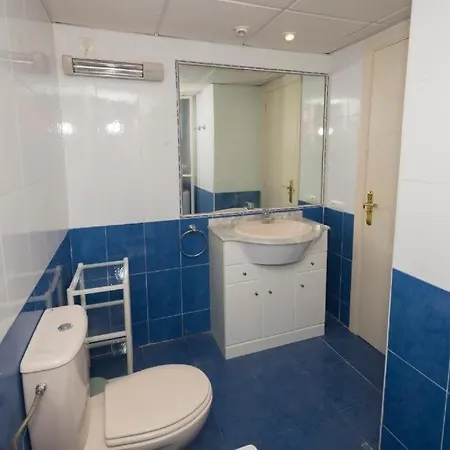 Appartement équipé Espagne, 4 Couchages, Terrasse, Piscines, Climatisation, Garage, Wifi Gratuits
