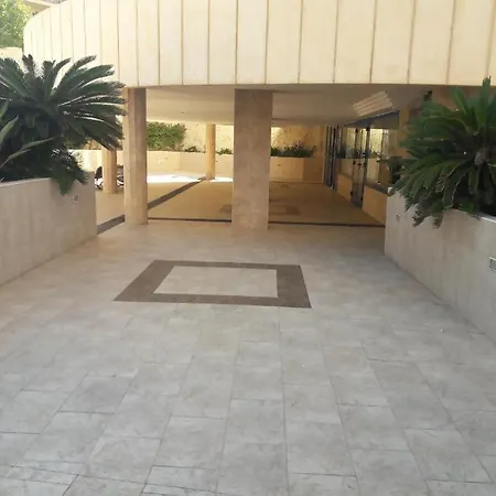 équipé Espagne, 4 Couchages, Terrasse, Piscines, Climatisation, Garage, Wifi Gratuits * Calp